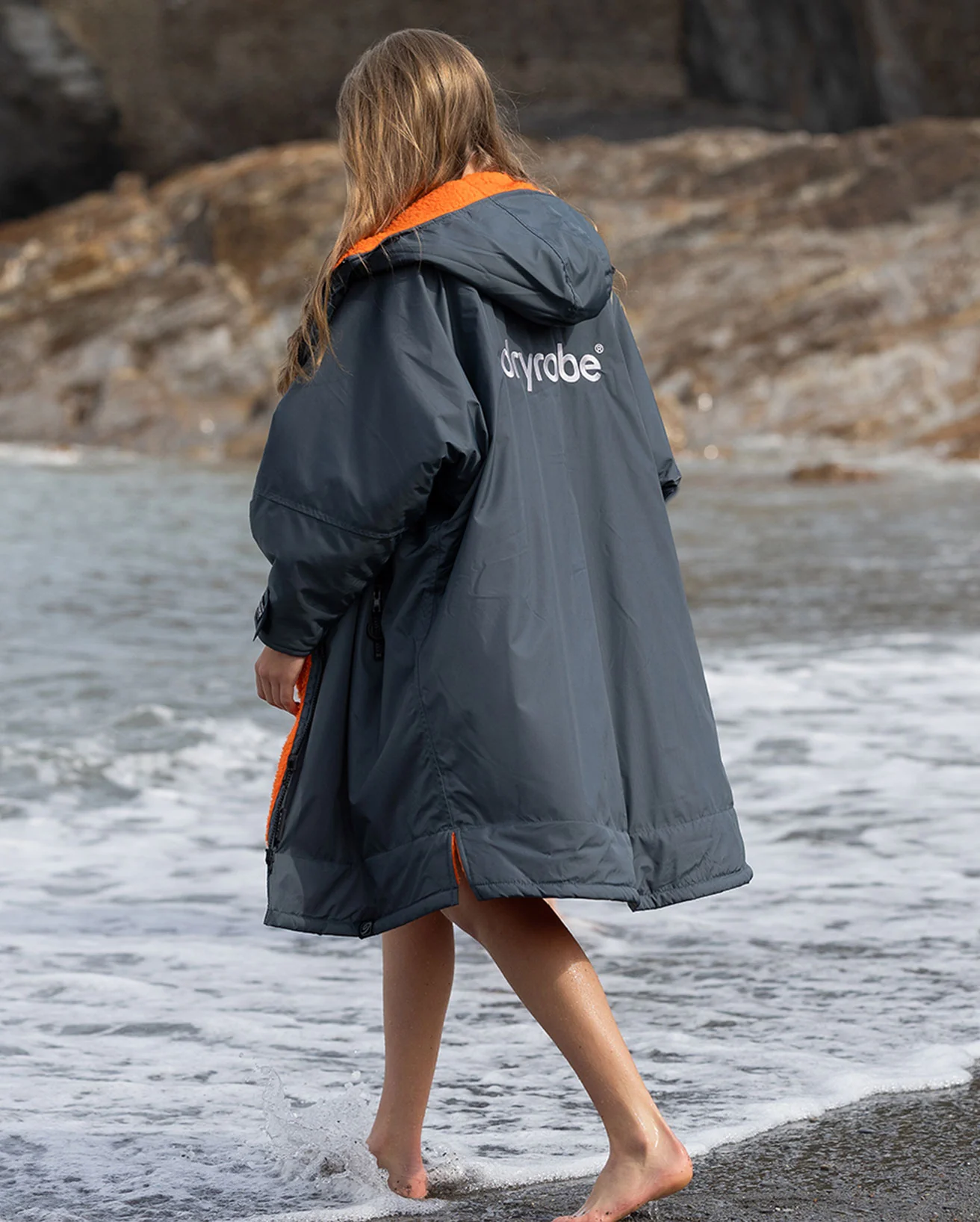 Dryrobe Advance Kids Long Sleeve Dark Grey / Orange - Image 6