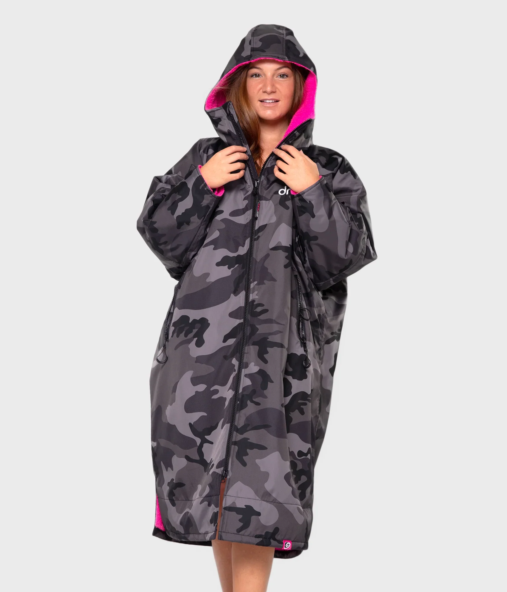 Dryrobe Advance Long Sleeve Black Camouflage Pink - RECYCLED - Image 2
