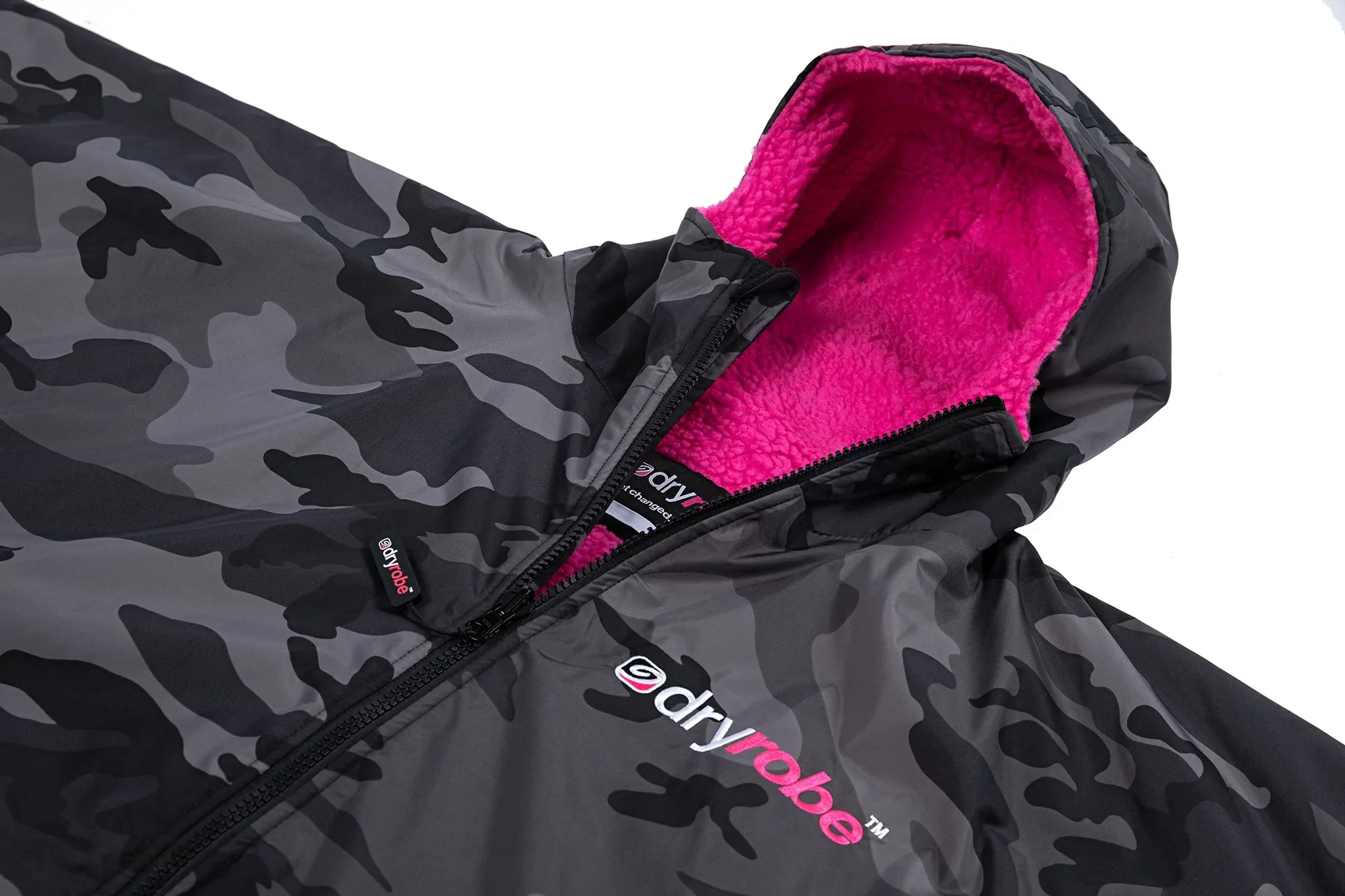 Dryrobe Advance Long Sleeve Black Camouflage Pink - RECYCLED - Image 5