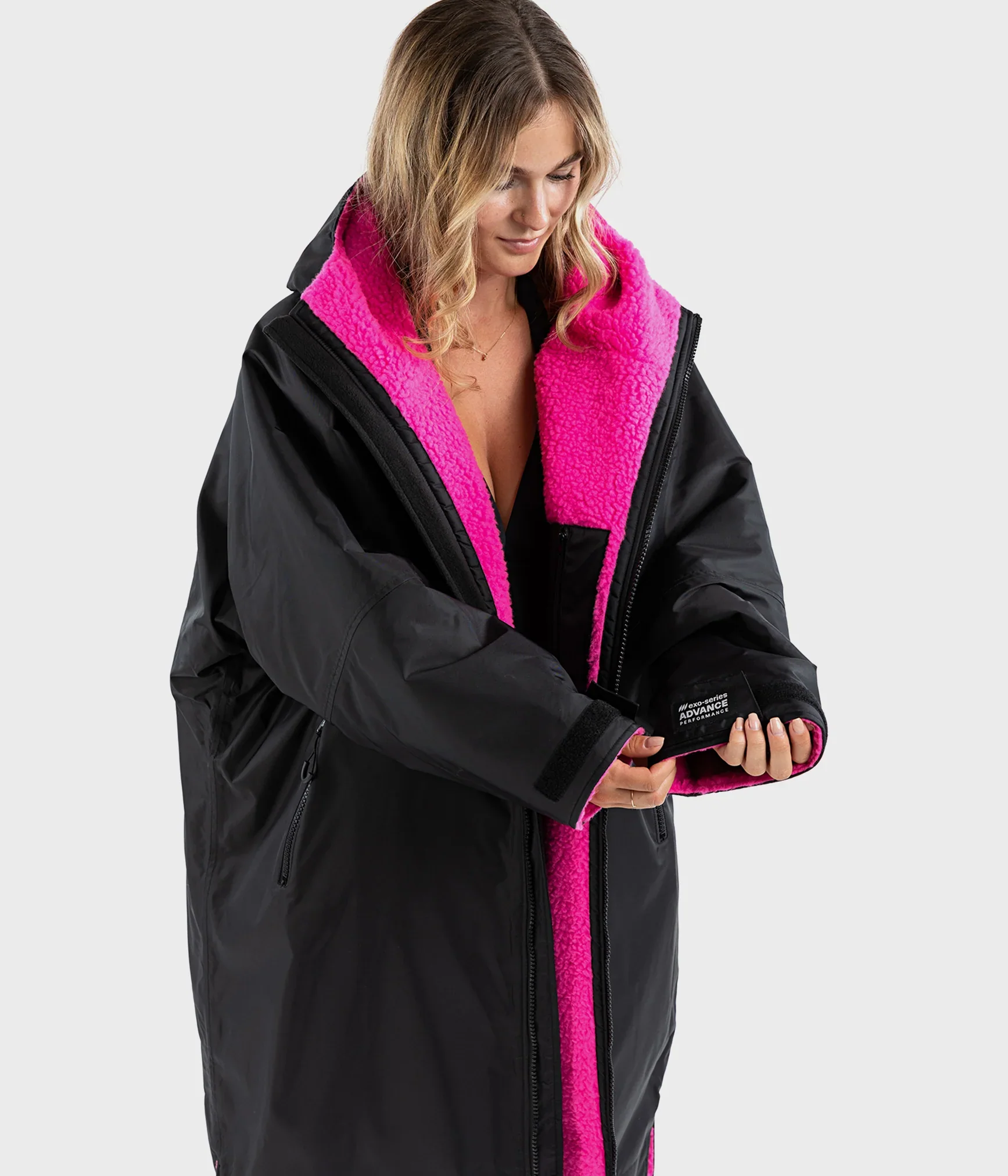 Dryrobe Advance Long Sleeve BLACK PINK - RECYCLED - Image 9