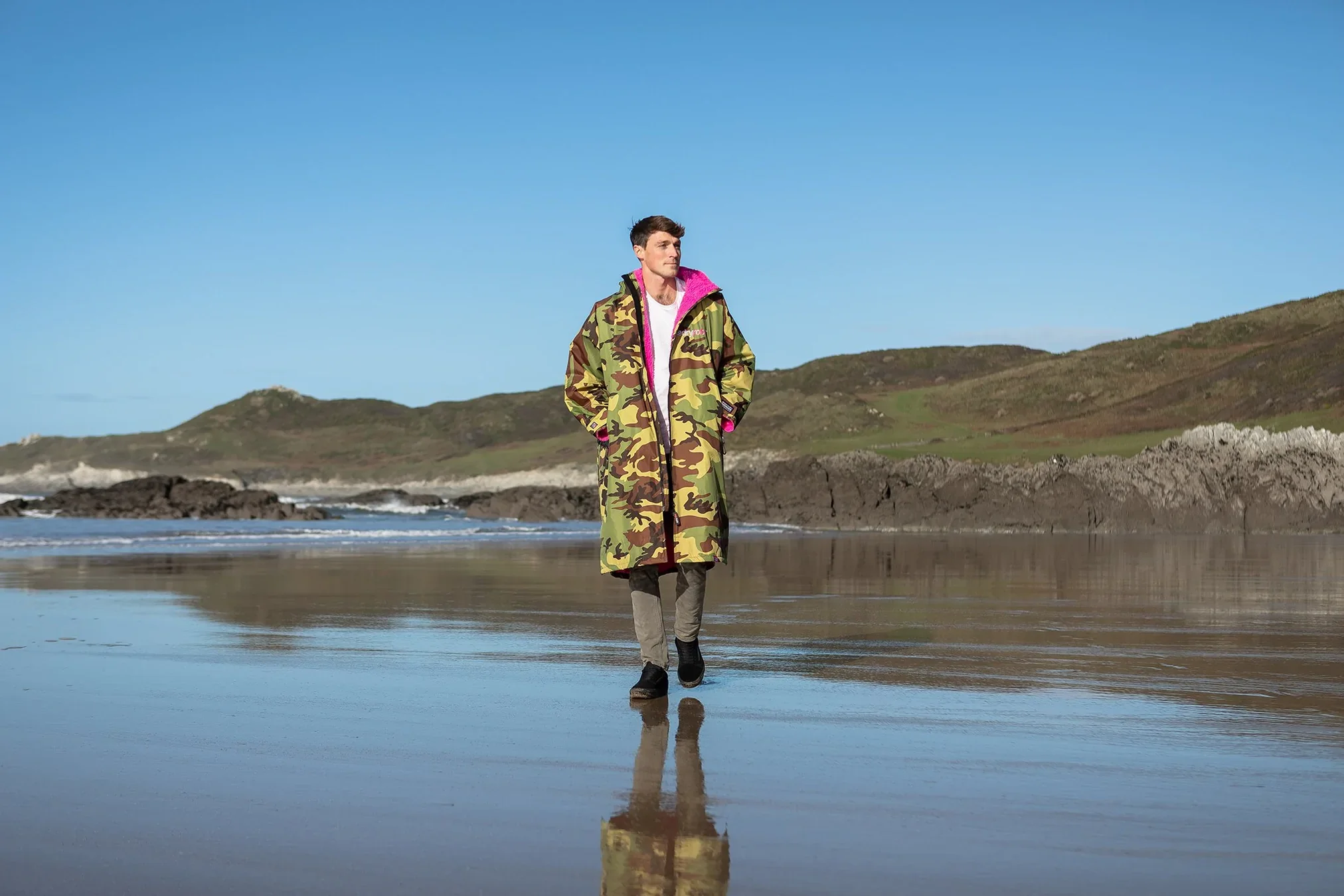 Dryrobe Advance Long Sleeve Camouflage Pink - RECYCLED - Image 7