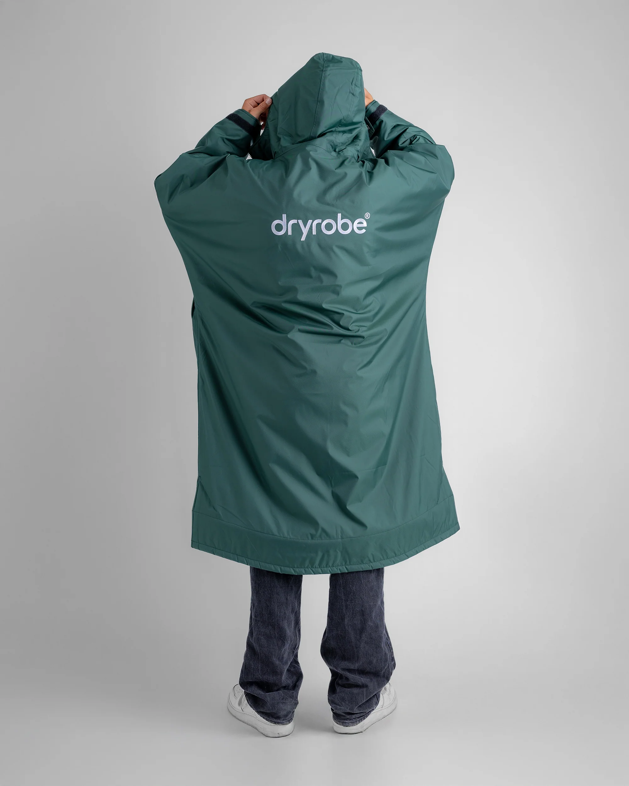 Dryrobe Advance Long Sleeve Dark Green Grey Advance Changing Robe - Image 2