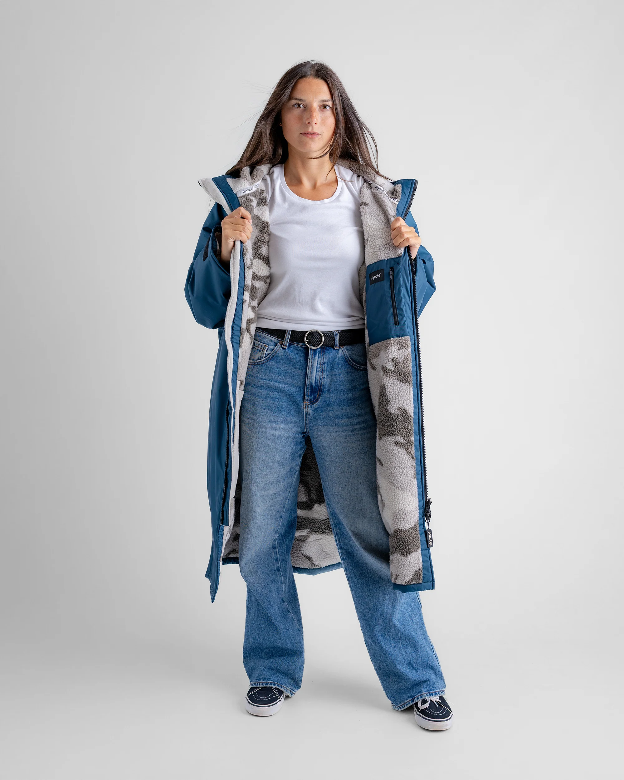 Dryrobe Advance Long Sleeve Deep Sea Blue Camo Advance Changing Robe - Image 3