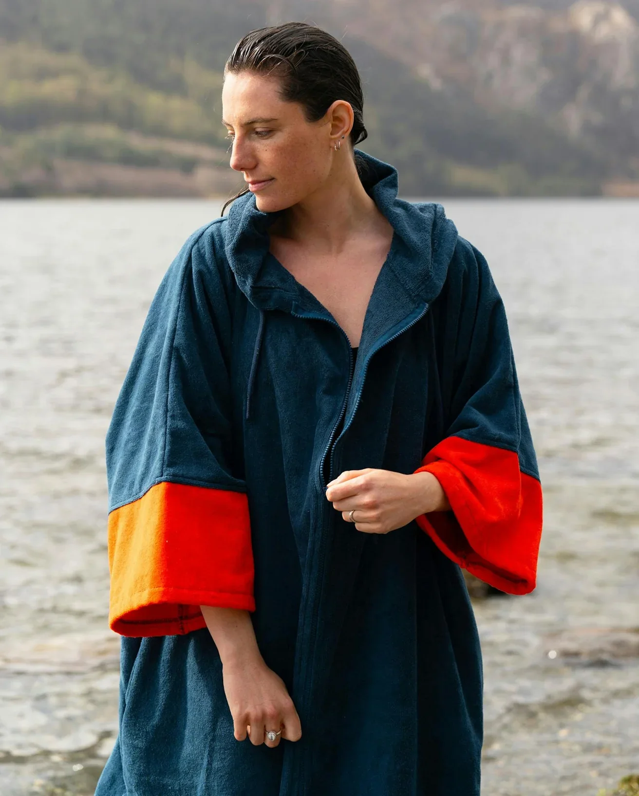 Dryrobe Full-Zip Organic Towel Robe - Deep BLUE Sea - Image 2