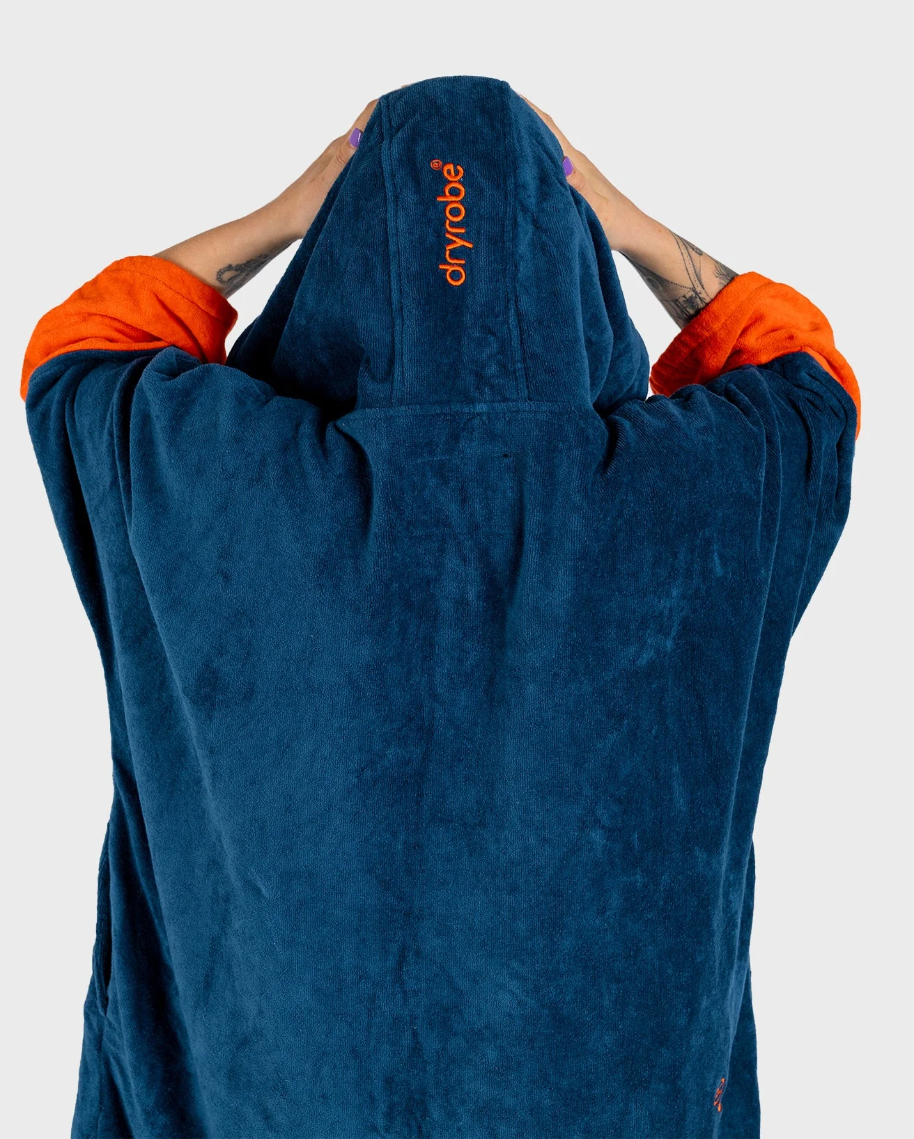 Dryrobe Full-Zip Organic Towel Robe - Deep BLUE Sea - Image 3