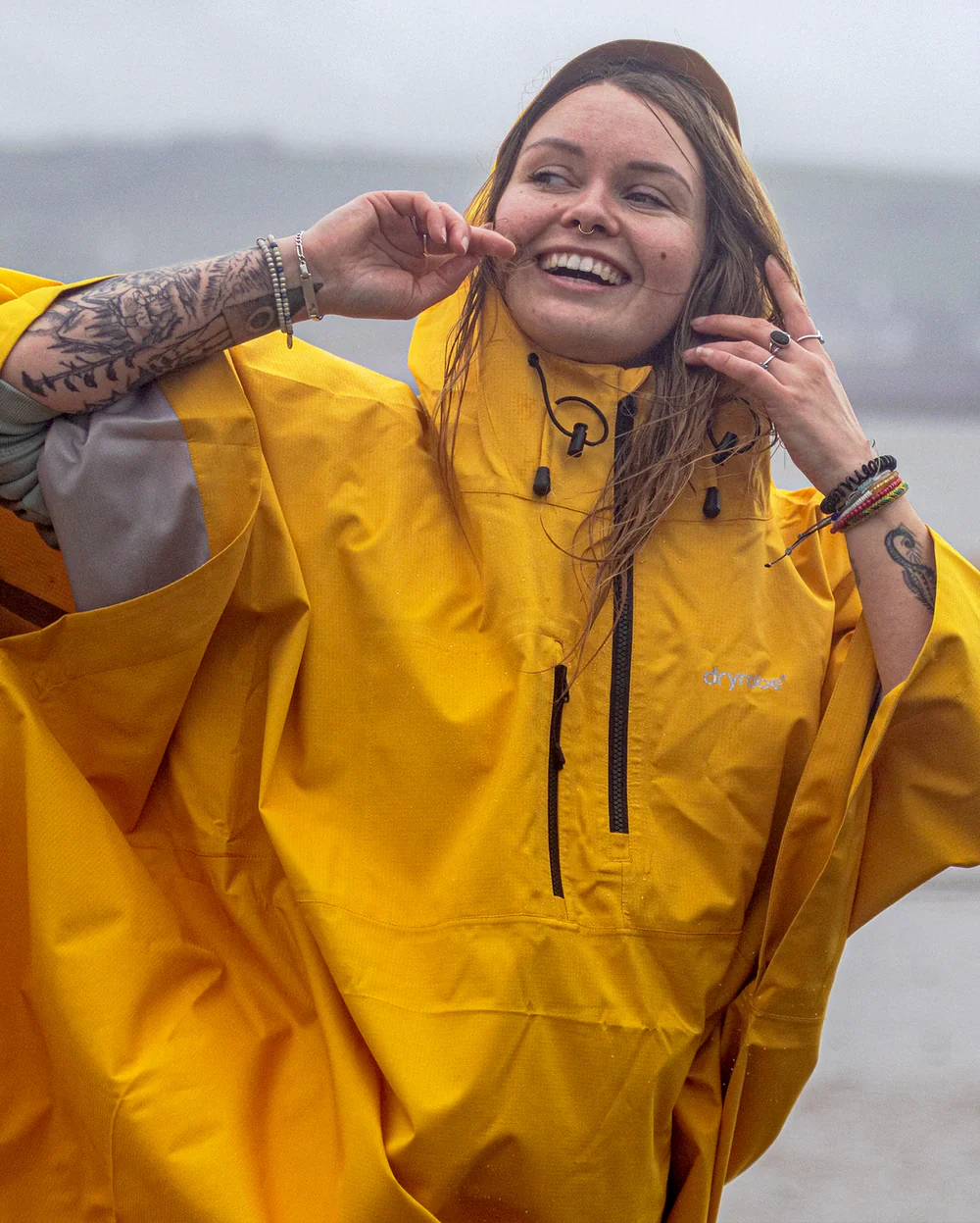 Dryrobe One Size Rainproof Poncho - Yellow - Image 7