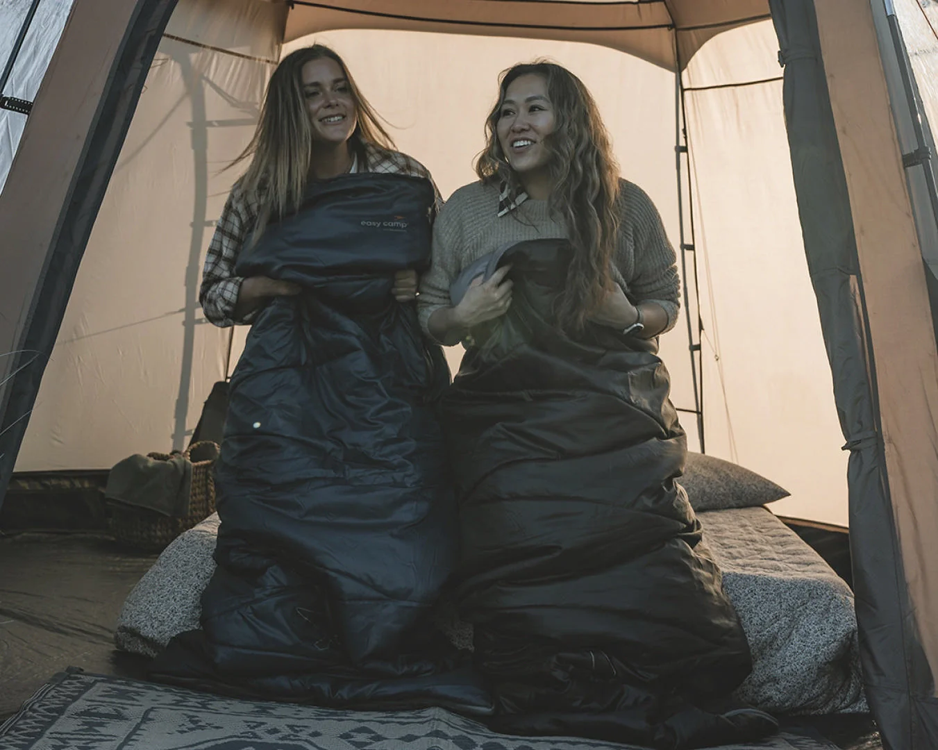 Easy Camp Starling Square Blue 10°C Sleeping Bag - Image 5