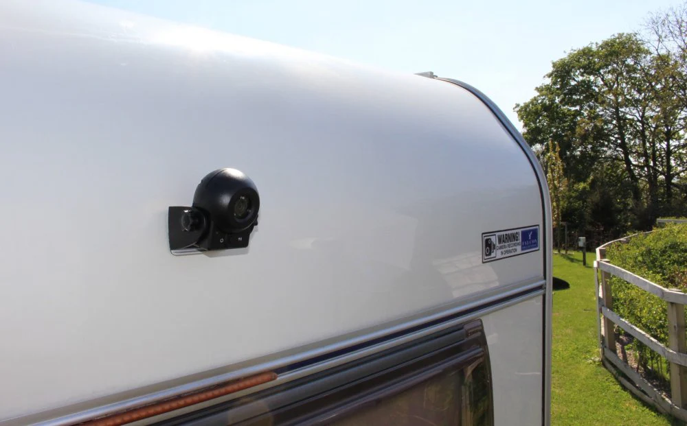 Falcon Magnetic Wireless Rear View Camera System - Image 3
