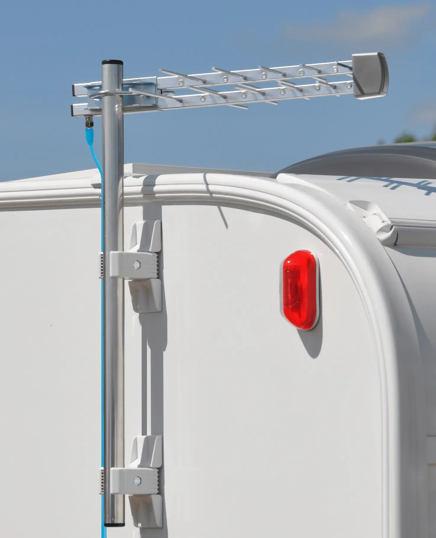 Maxview Mobile TV Aerial Kit – 20 Element Log - Image 3