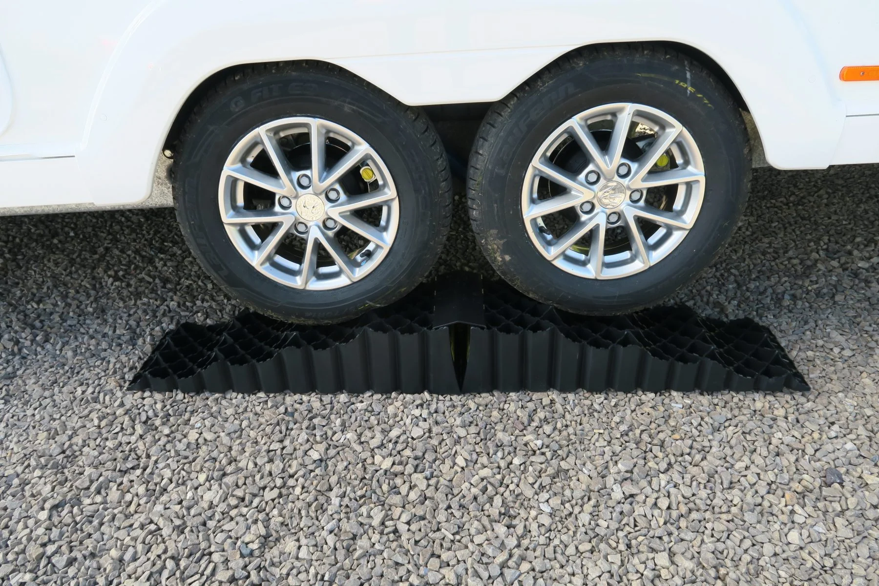 Milenco Quattro 3 Level - Image 4