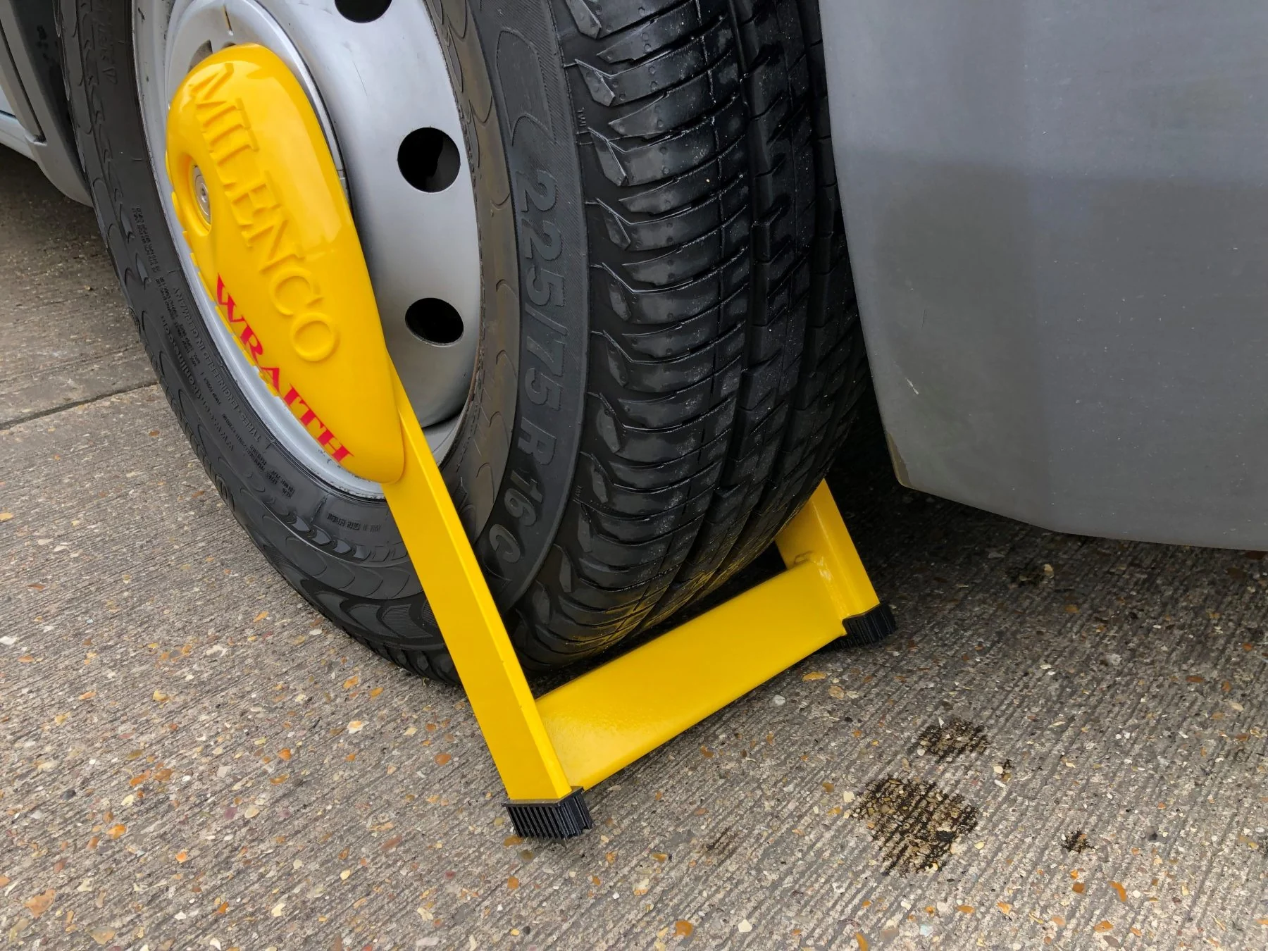 Milenco Wraith 2 Wheel Lock - Caravans - Image 3