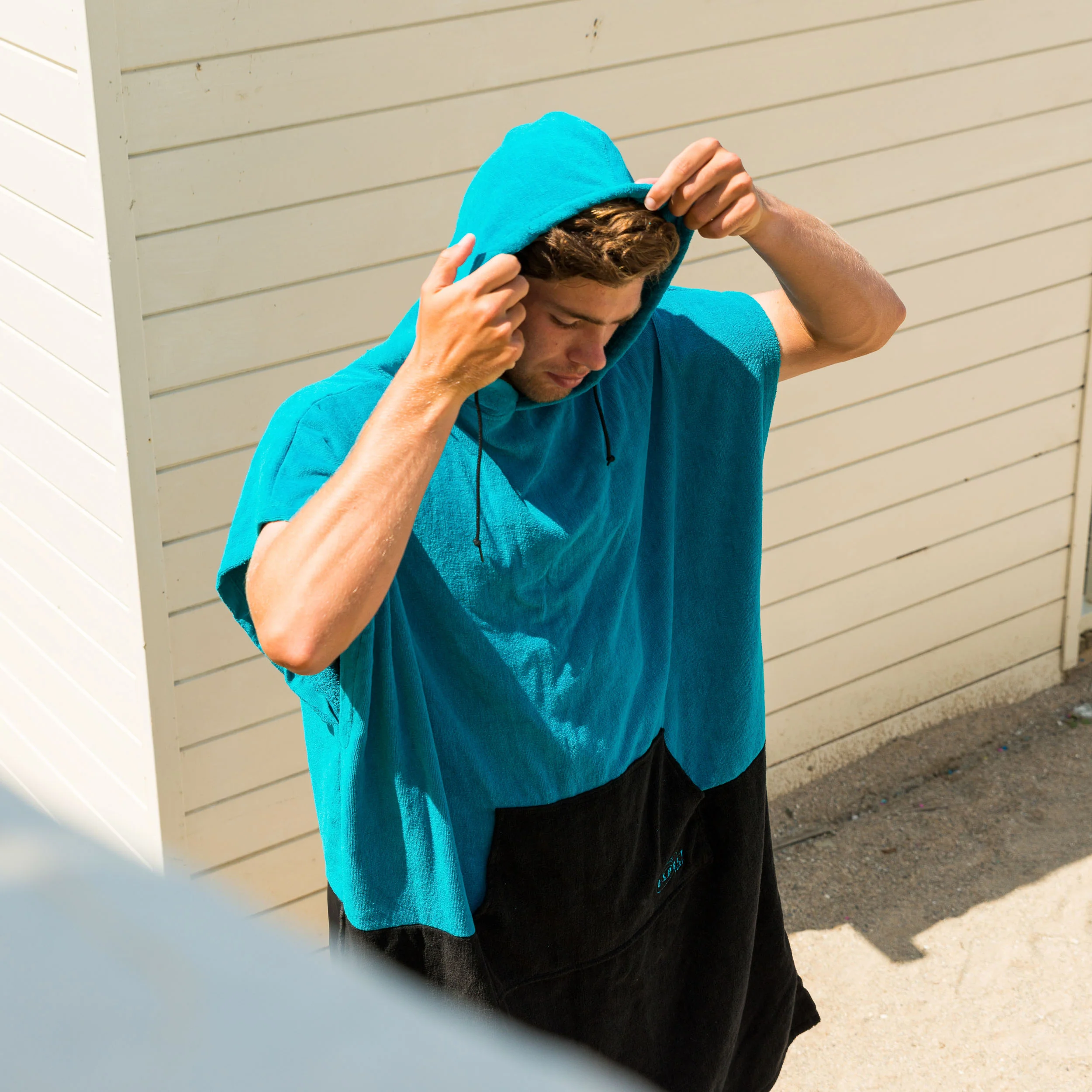 Osprey Hooded Changing Towel - Image 11