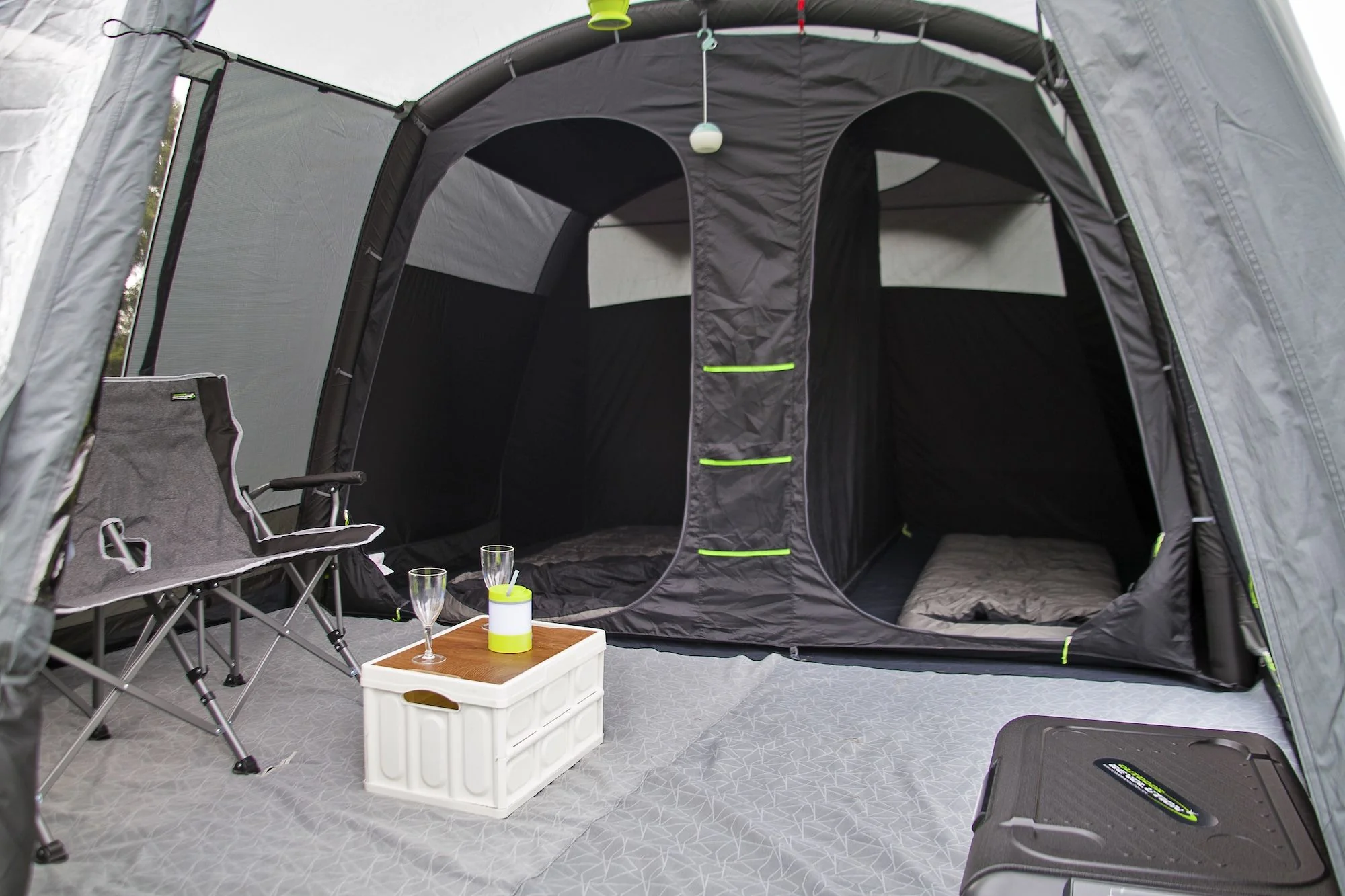 Outdoor Revolution Airedale 5s Air Tent - With FREE FOOTPRINT - Image 11