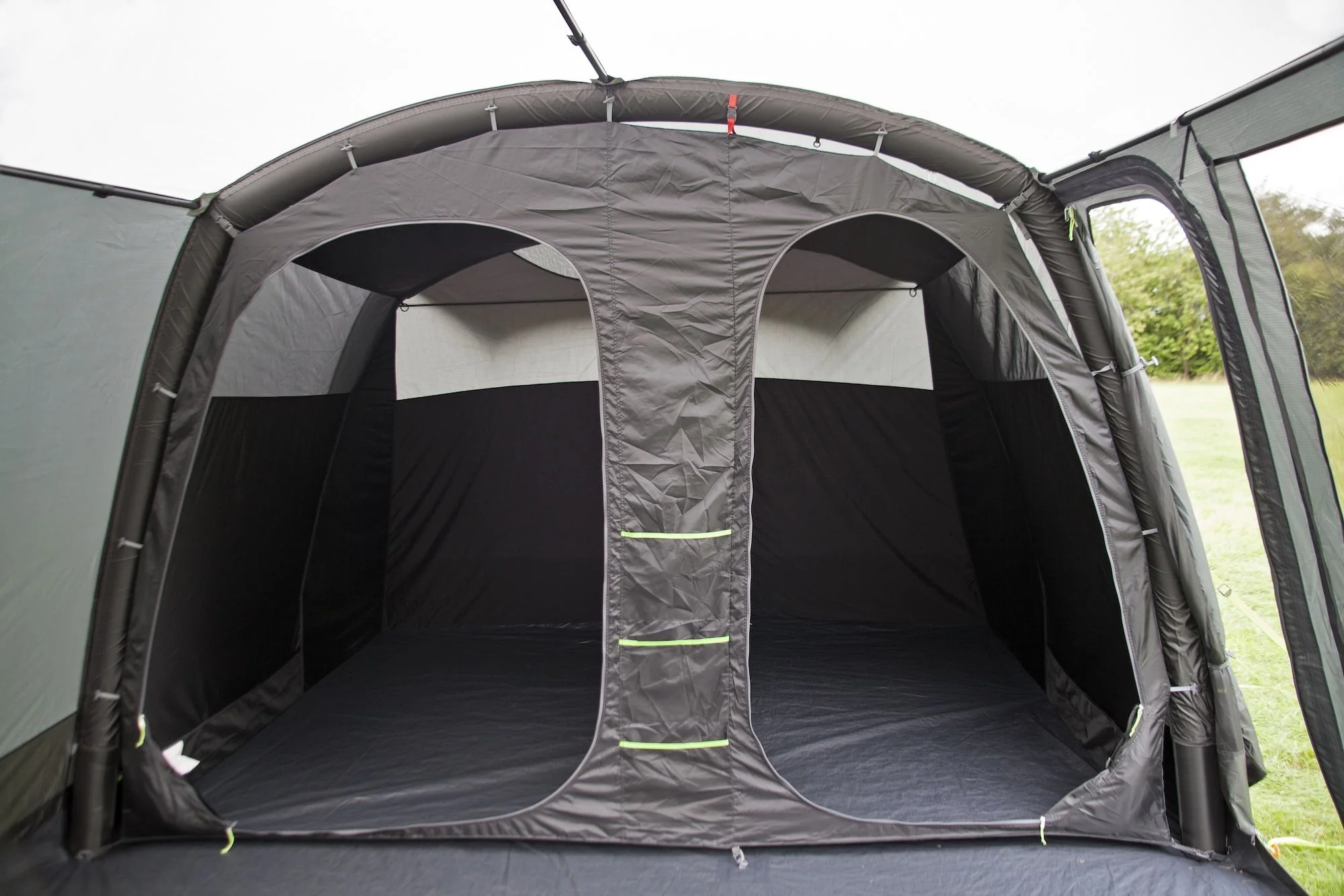 Outdoor Revolution Airedale 5s Air Tent - With FREE FOOTPRINT - Image 9
