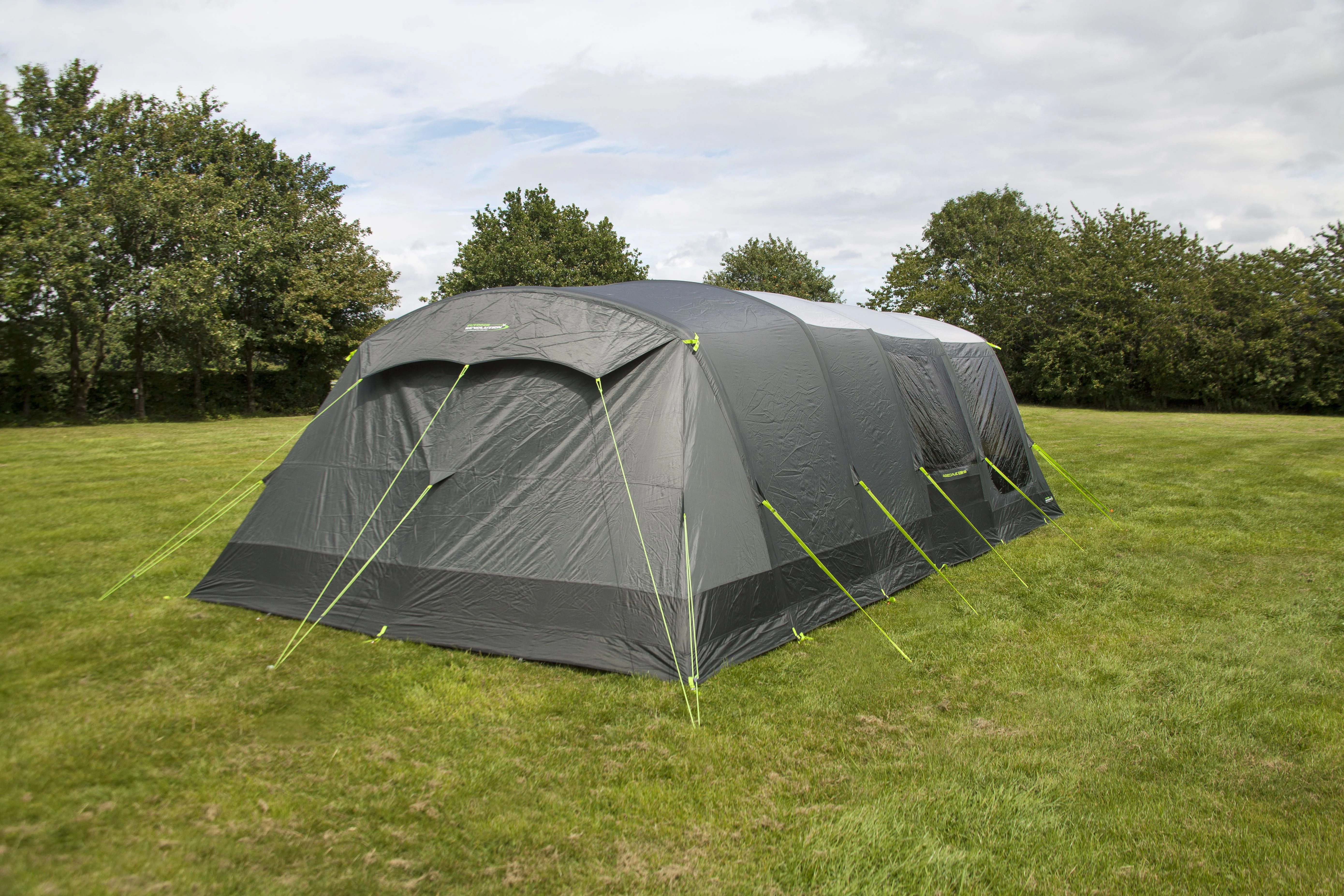Outdoor Revolution Airedale 6s Air Tent With Free Footprint - Image 5