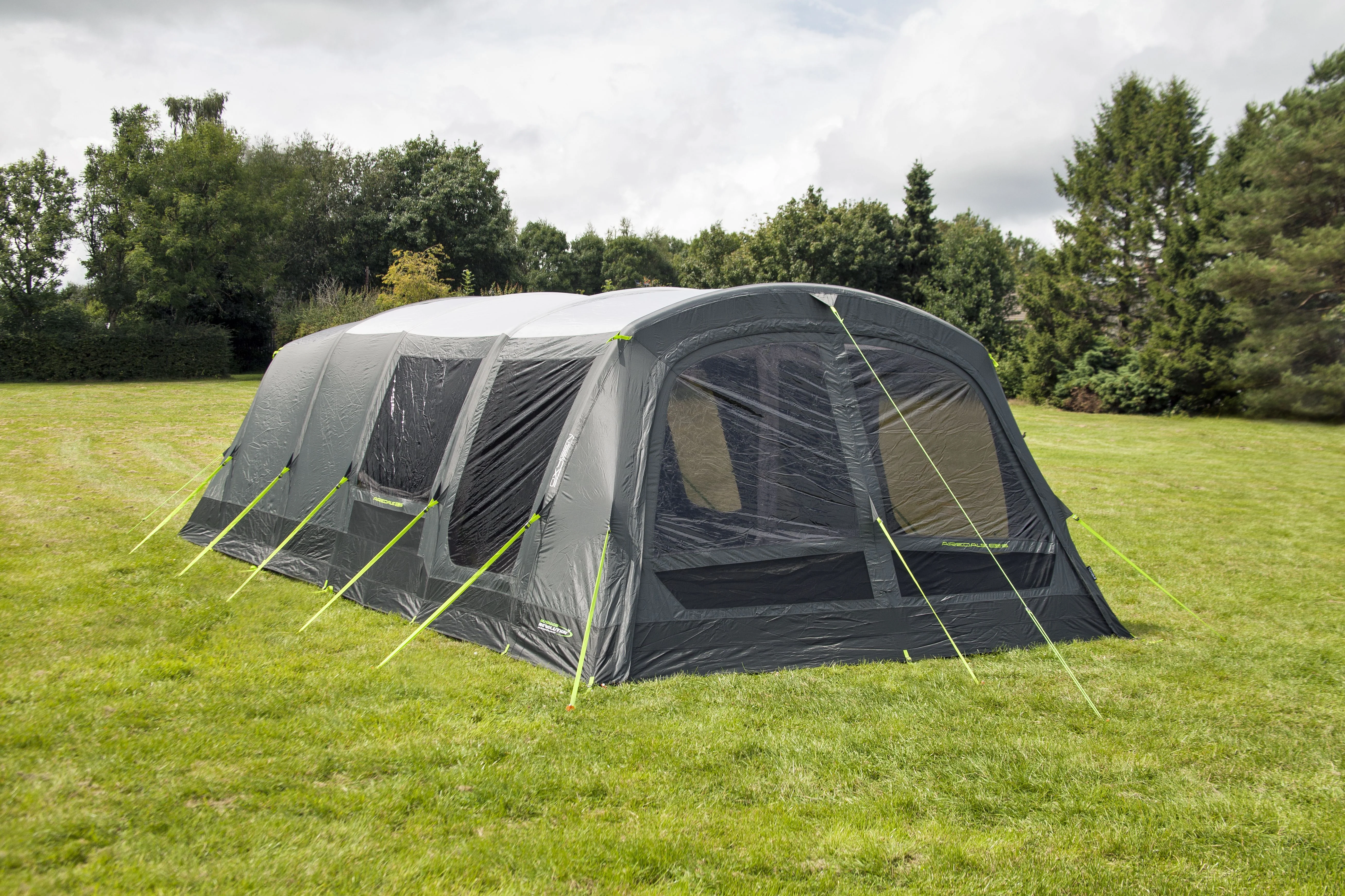 Outdoor Revolution Airedale 6s Air Tent With Free Footprint - Image 7