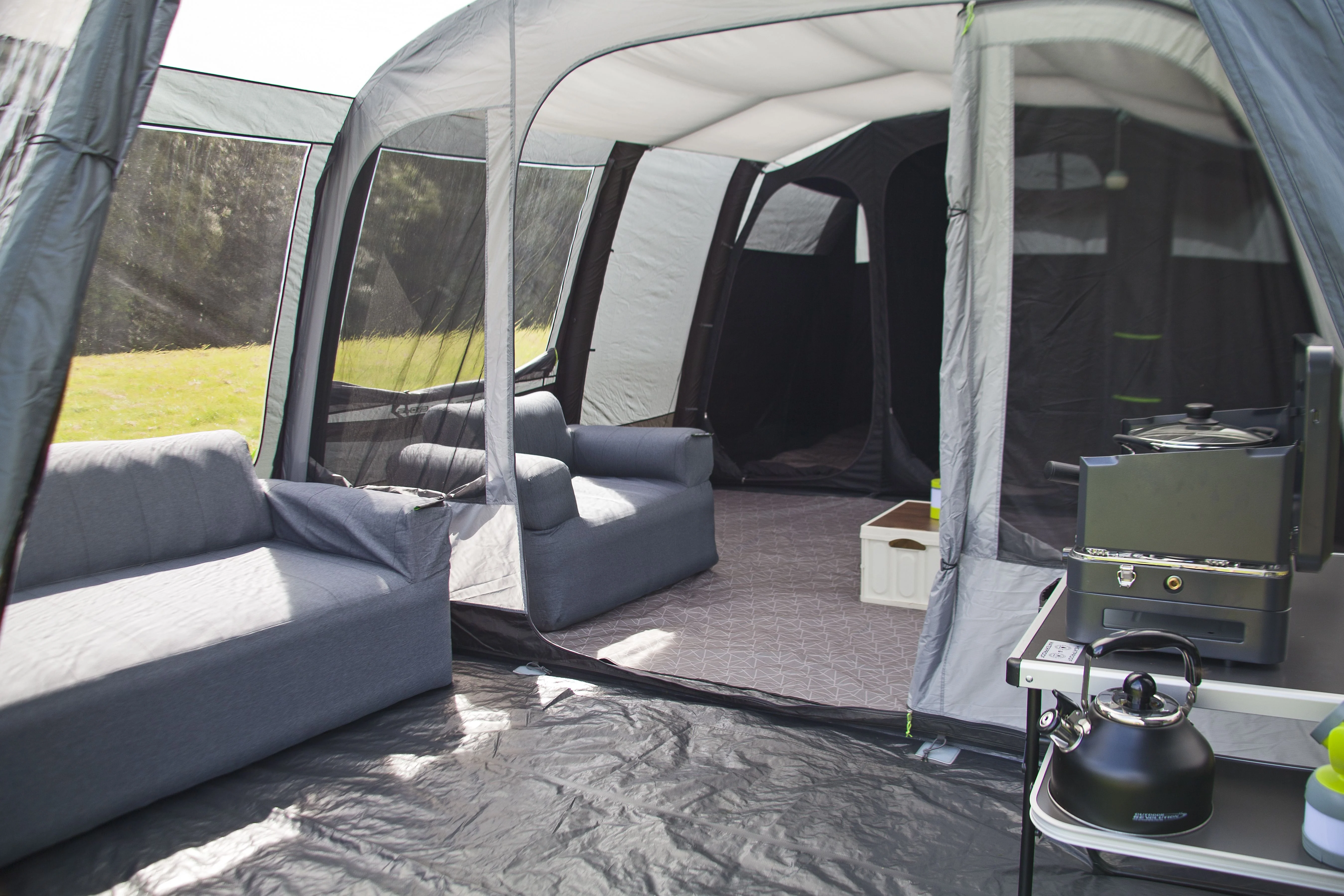 Outdoor Revolution Airedale 6s Air Tent With Free Footprint - Image 8
