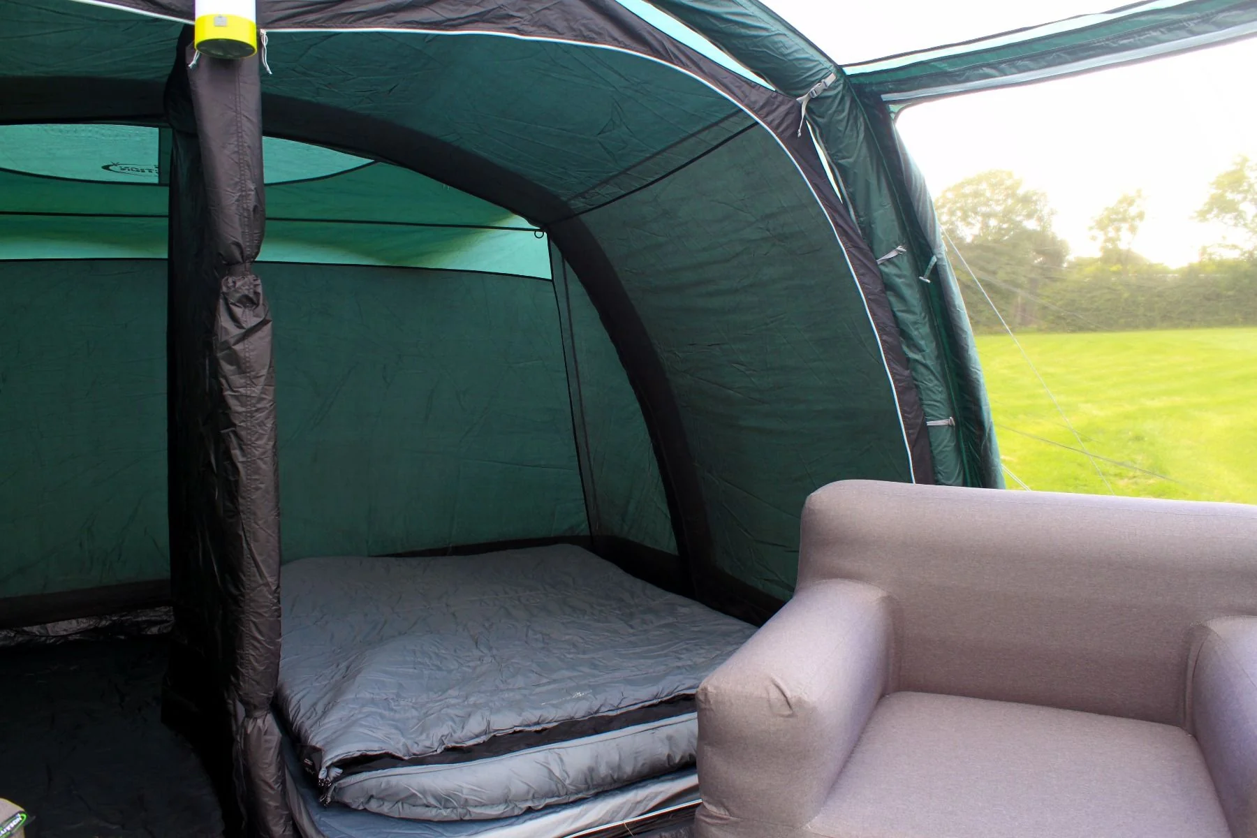 Outdoor Revolution Atom 600 Air Tent with Free Footprint - Image 7