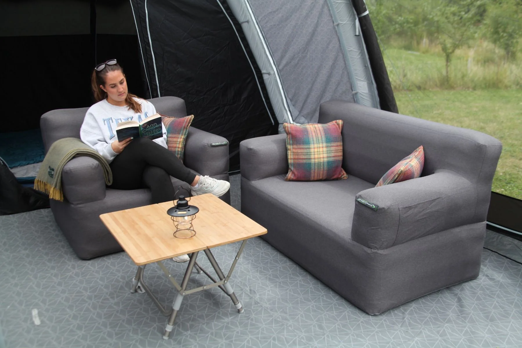 Outdoor Revolution Campese Inflatable DUO Sofa and Chair set - Image 3