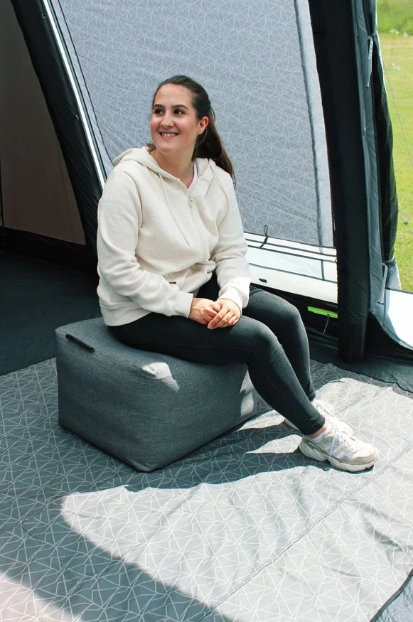 Outdoor Revolution Campese Thermo Footrest - Image 3
