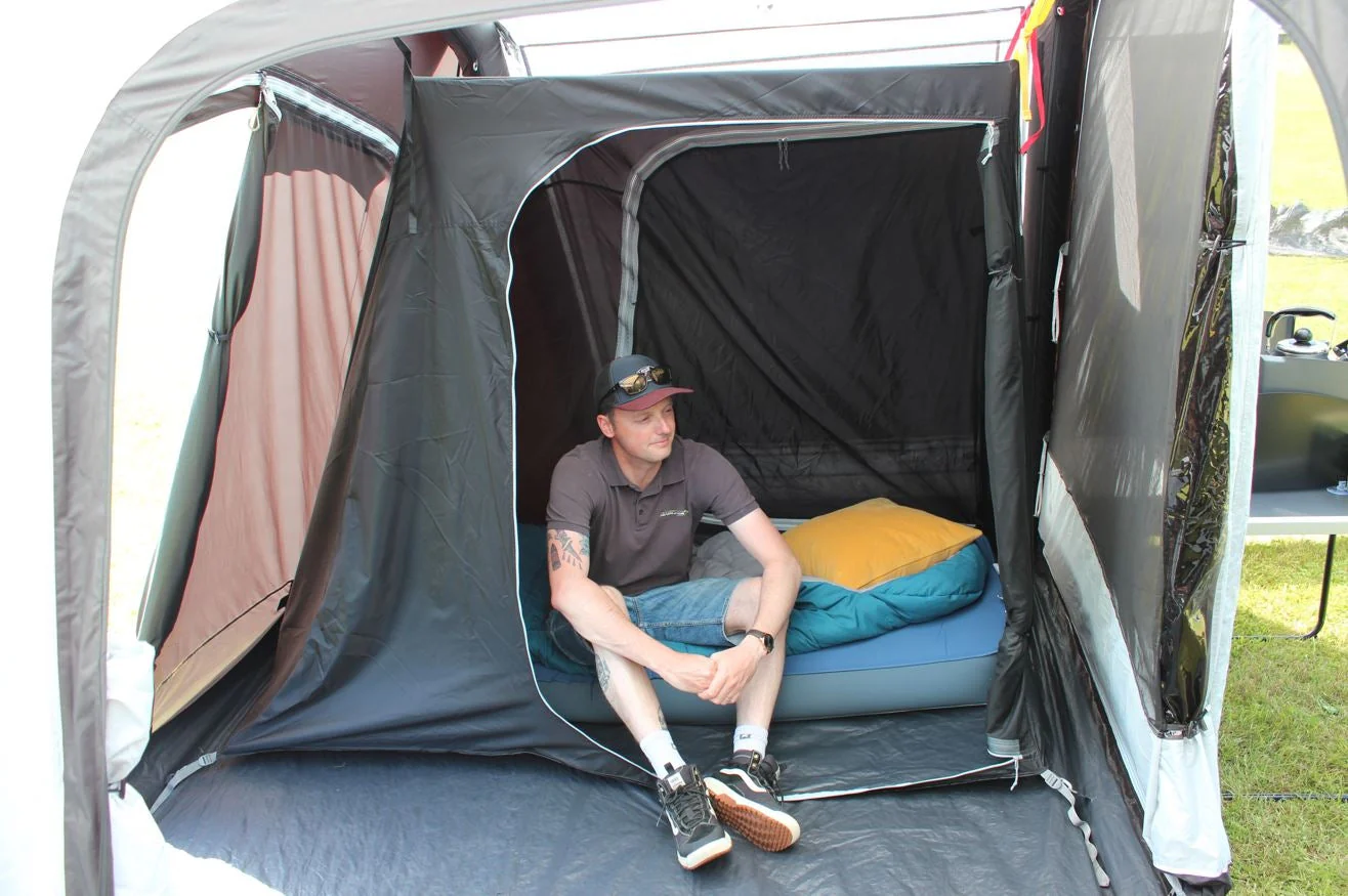Outdoor Revolution Movelite T3E Mid Drive Away Awning - 220 to 255cm - Image 10