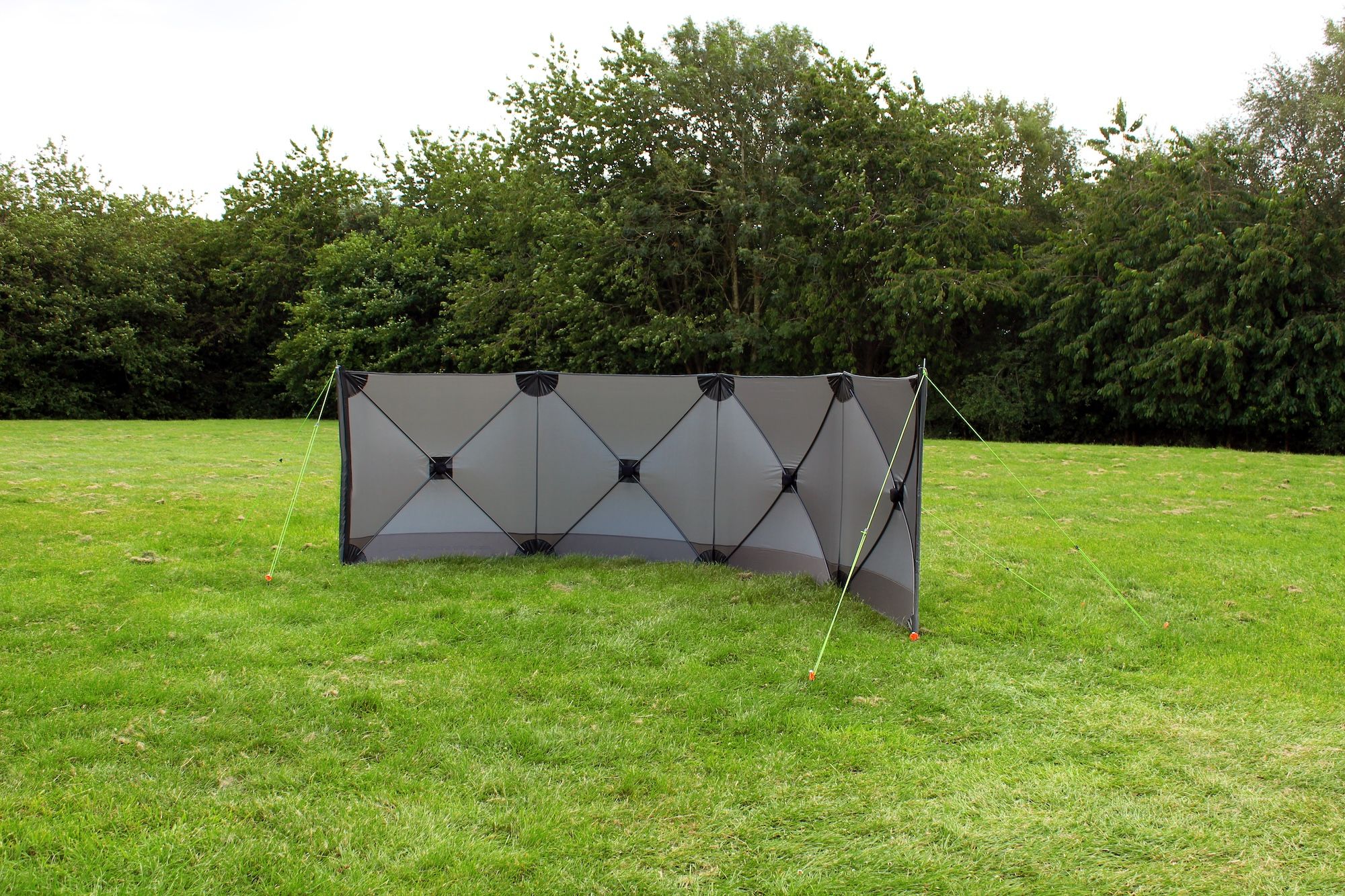 Outdoor Revolution Pronto Tensile Active 4 Windbreak (500 x 125cm) - Image 5