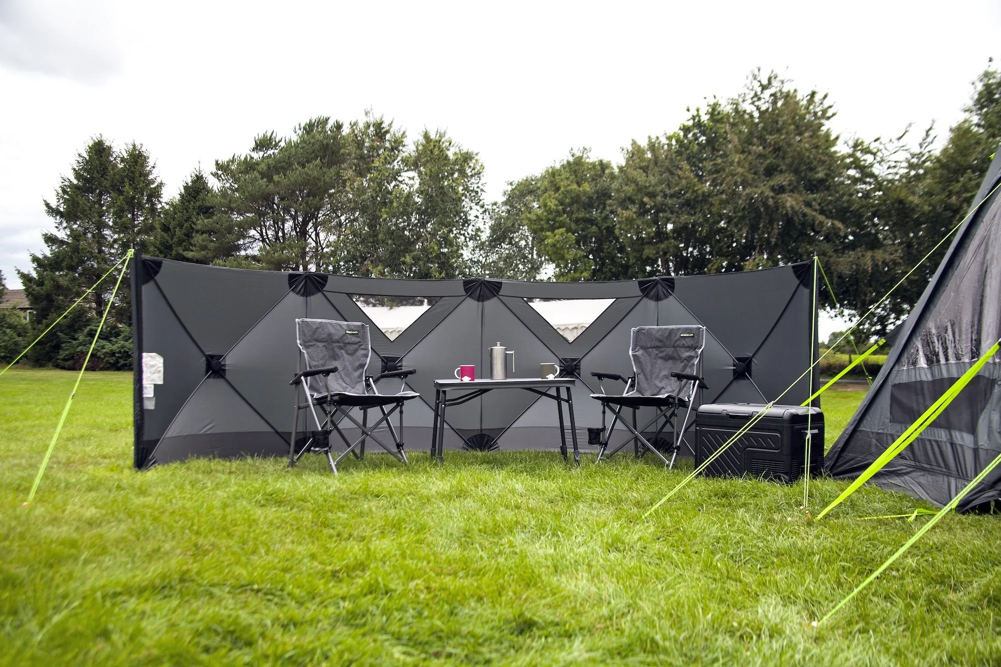 Outdoor Revolution Pronto Tensile Pro 4 Window Windbreak (500 x 125cm) - Image 10