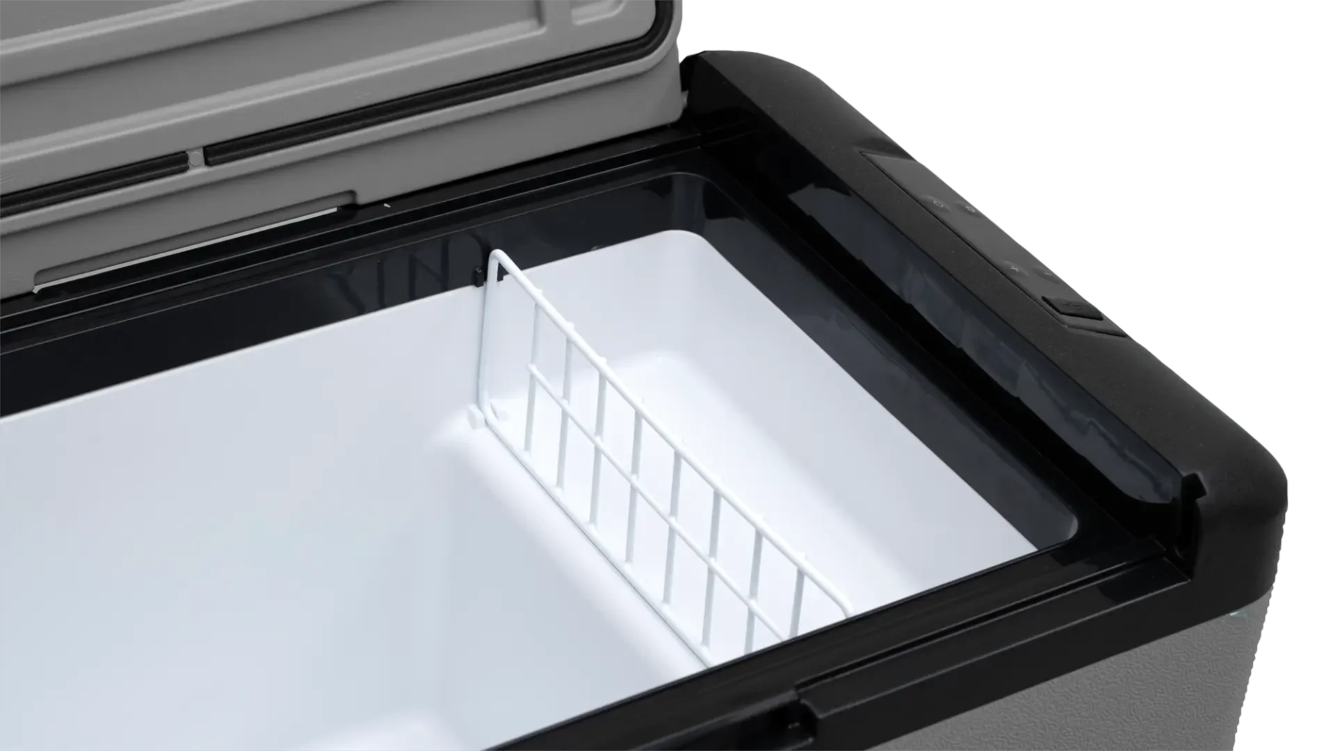 Outwell Arctic Chill 30L Coolbox 12v/230v 2026 - Image 4