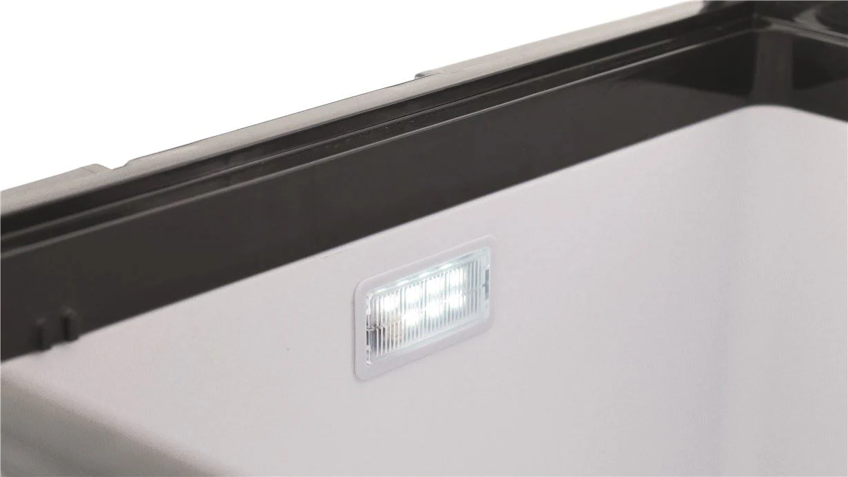 Outwell Arctic Chill 30L Coolbox 12v/230v - Image 4