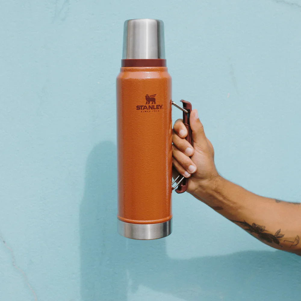 Stanley Classic Legendary Bottle | 1.0L Hammertone Clay - Image 4