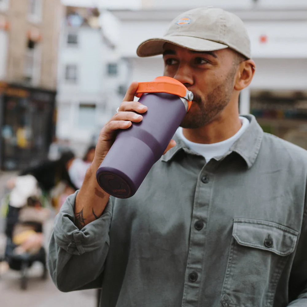 Stanley IceFlow™ Flip Straw Tumblers 0.89L - Plum - Image 4