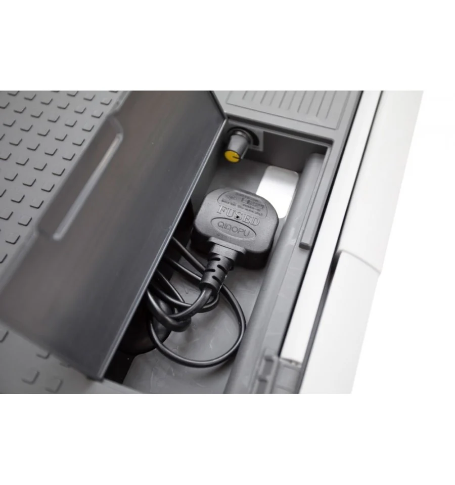 Vango E-Pinnacle 30L Electric Coolbox - Image 4