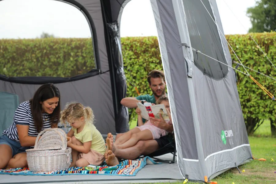 Vango HexAway Pro Air tall Drive Away Awning - Image 10