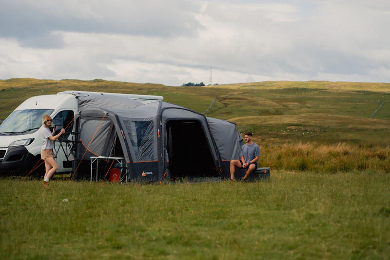Vango Versos Air Mid Drive-Away Awning (215-255cm) - Image 9